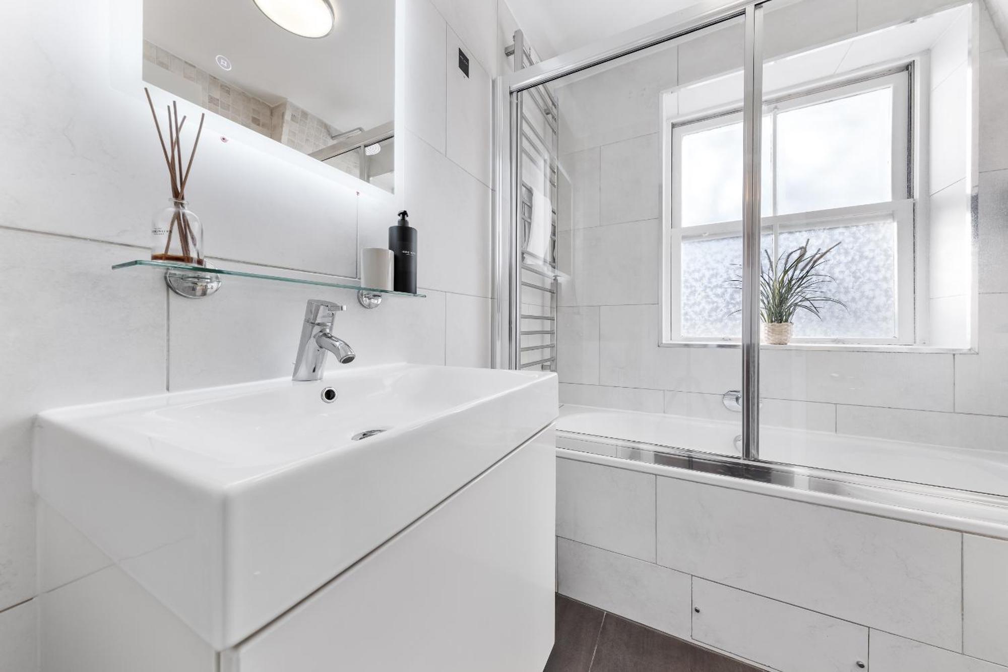 Charming Apartment By Hyde Park London Eksteriør bilde